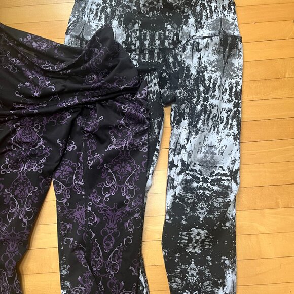 Karma Athletics Leggings Bundle, Size M - Picture 2 of 3